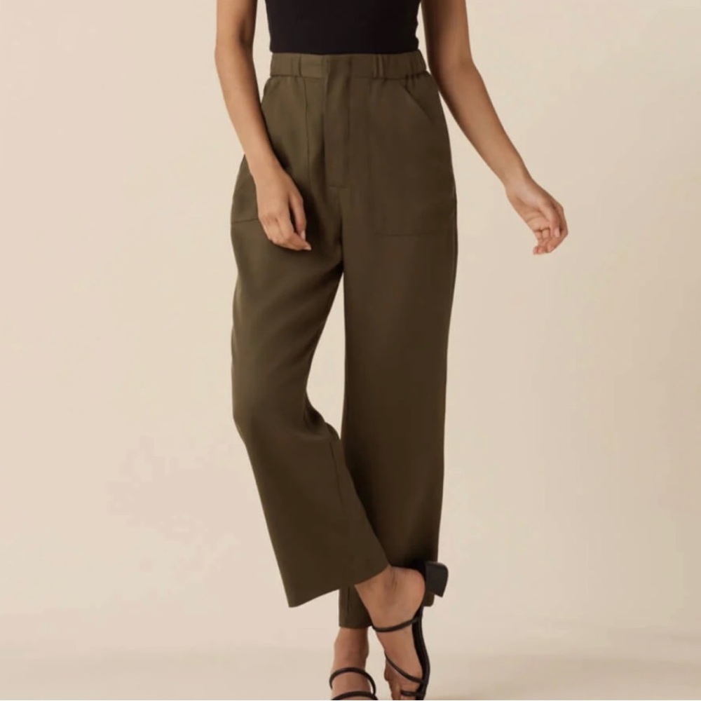 VETTA green jumpsuit pants size small.